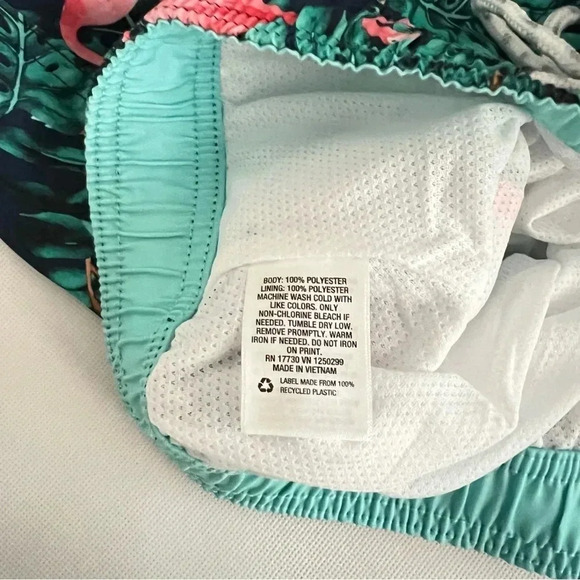 Swim Trunks Flamingos Print 7" Inseam Built-In Mesh Brief Side Pockets UPF 50+ - Picture 8 of 9
